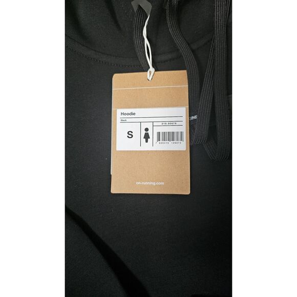 On Women's running hoodie black. Brand new with tags. Size small. Black - Picture 2 of 8